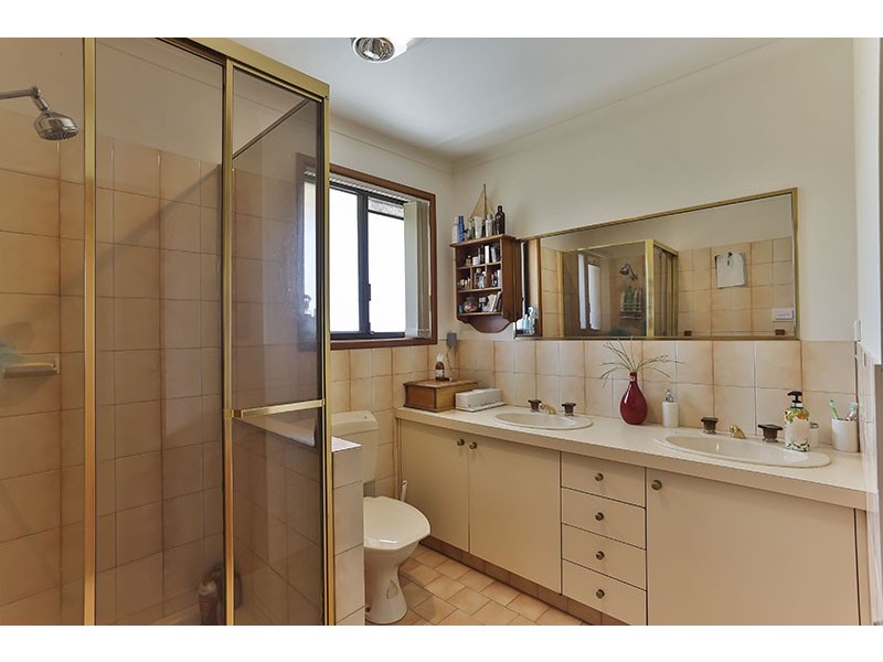 33 Jason Street, Wilsonton Heights QLD 4350