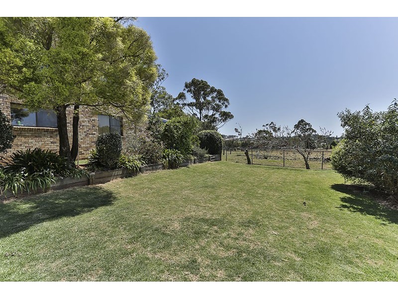 33 Jason Street, Wilsonton Heights QLD 4350