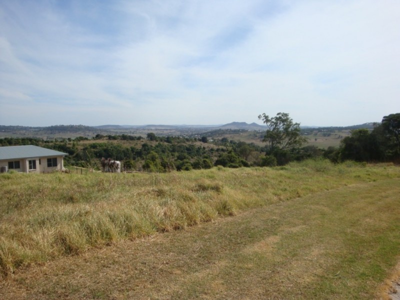 35 Federation Drive, Highfields QLD 4352