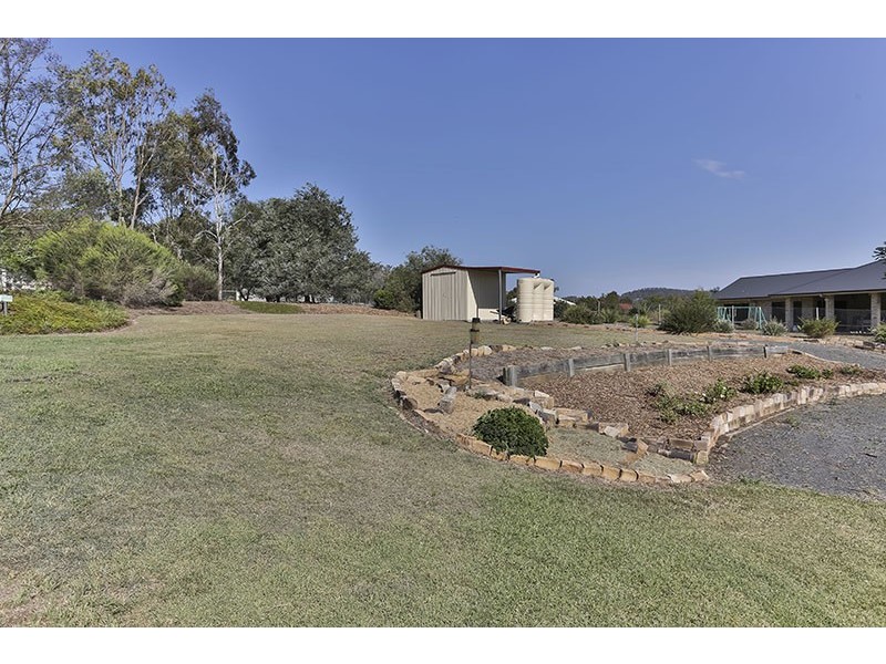 7 Madison Court, Glenvale QLD 4350