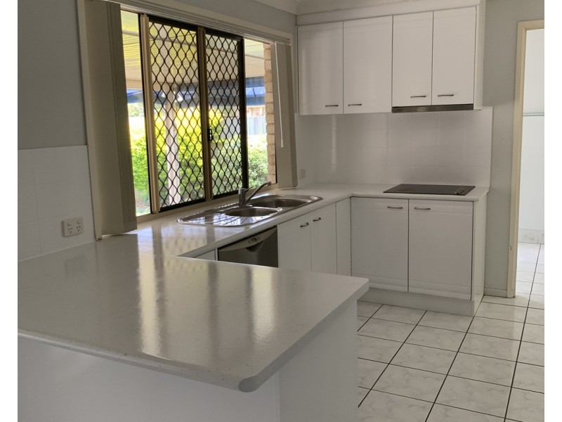 32 Dyson Drive, Darling Heights QLD 4350