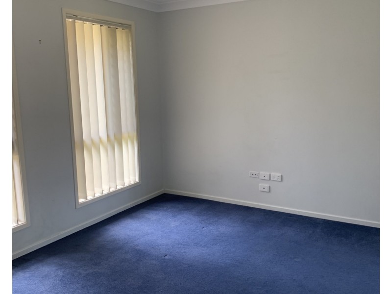 32 Dyson Drive, Darling Heights QLD 4350