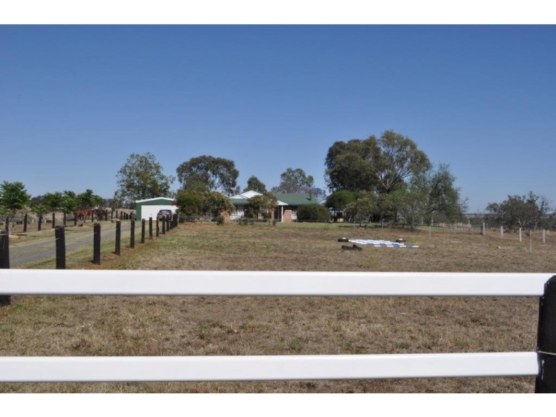 368 Croxley Road, Biddeston QLD 4401