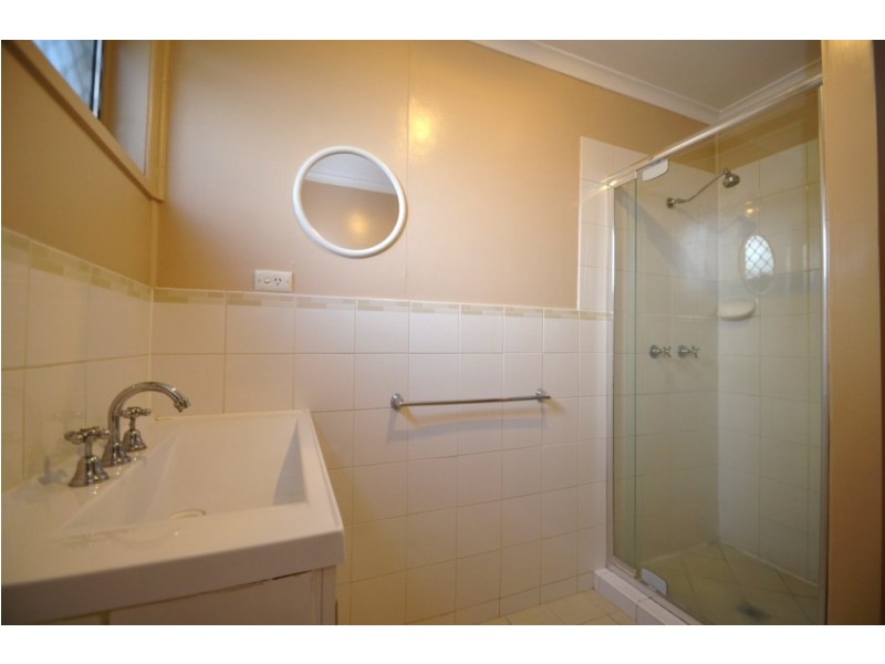 Unit 1/24 Claret Street, Wilsonton Heights QLD 4350