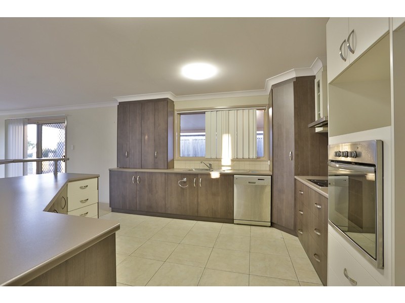 2 Japonica Street, Newtown QLD 4350