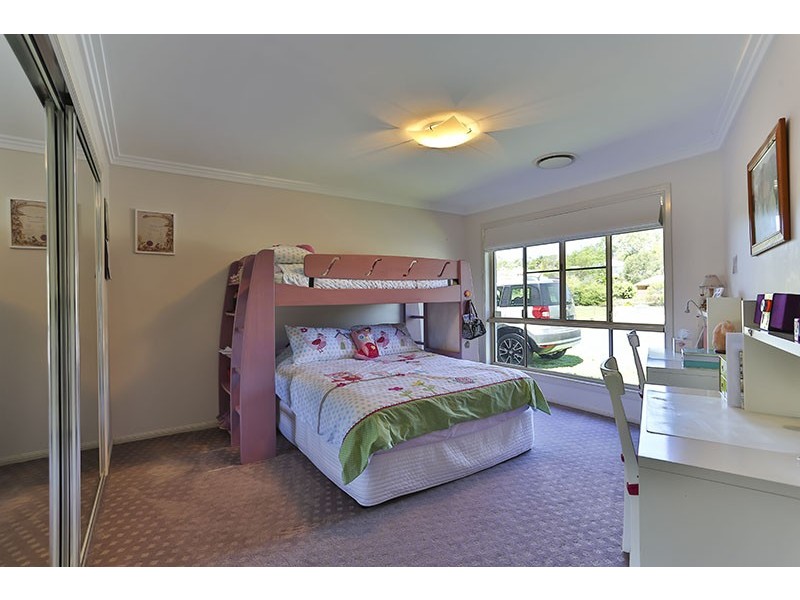 3 John Trousdell Ct, Cotswold Hills QLD 4350