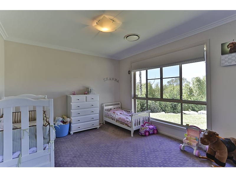 3 John Trousdell Ct, Cotswold Hills QLD 4350