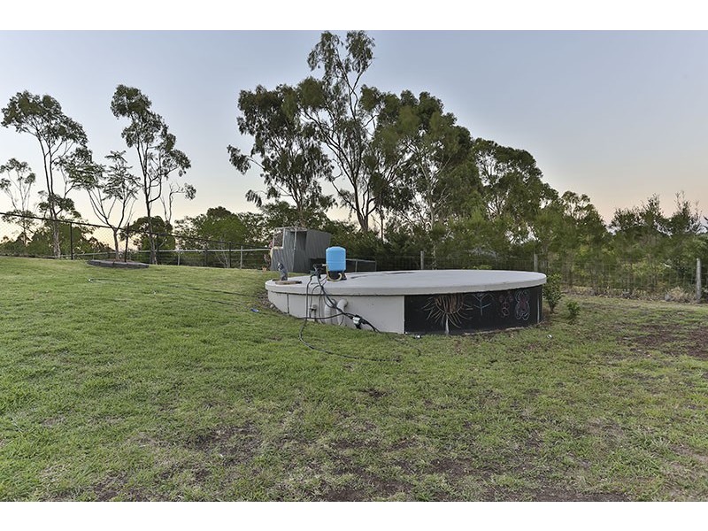 3 John Trousdell Ct, Cotswold Hills QLD 4350