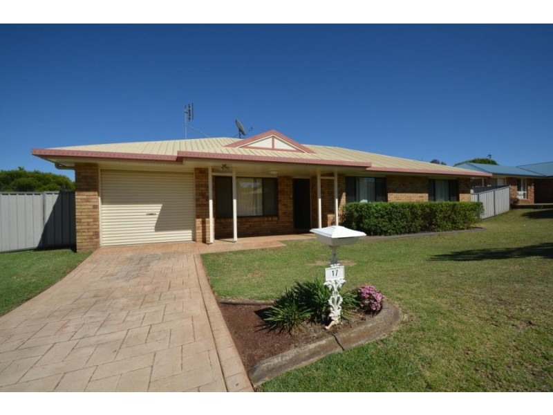 17 Liquidambar Street, Glenvale QLD 4350