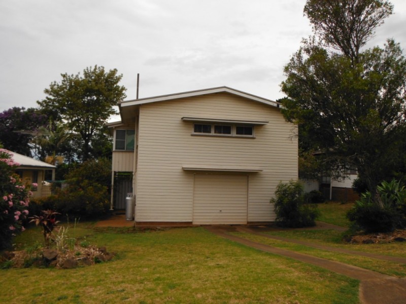 4 Corser Street, Centenary Heights QLD 4350