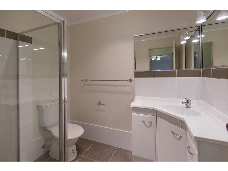 2/71 Luck Street, Drayton QLD 4350