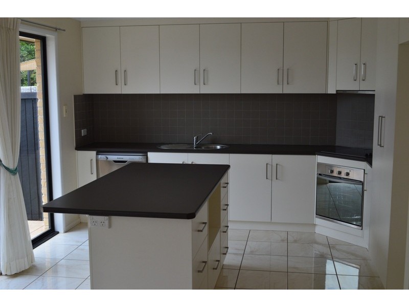 1/2A Empress Street, Centenary Heights QLD 4350