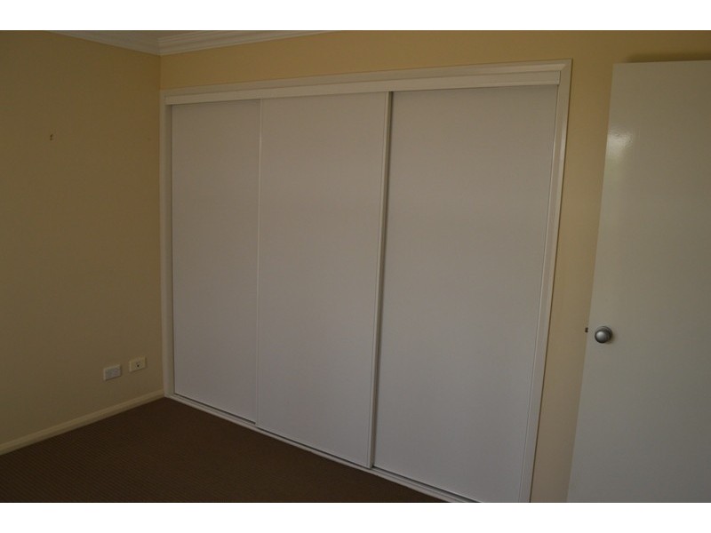 1/2A Empress Street, Centenary Heights QLD 4350