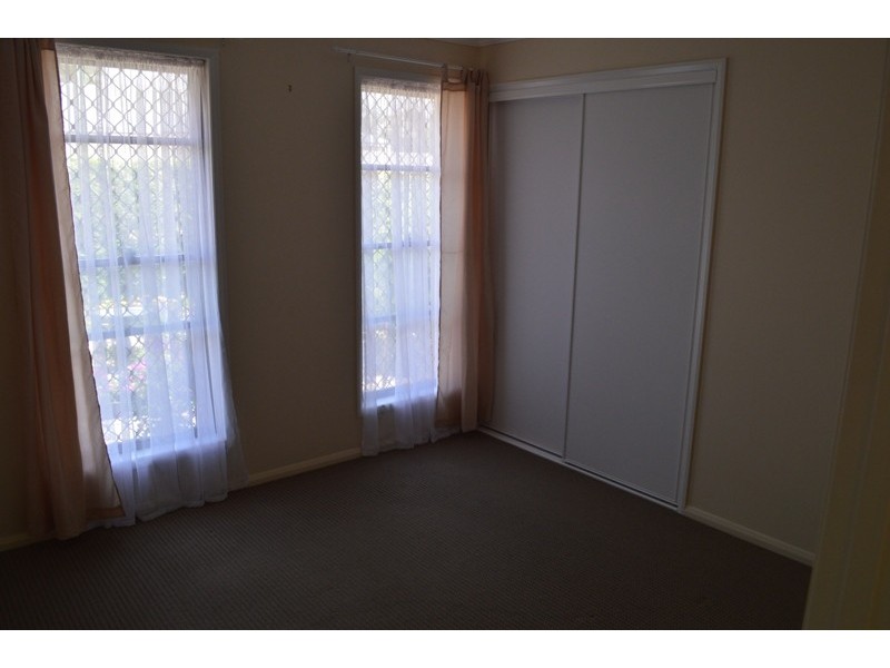 1/2A Empress Street, Centenary Heights QLD 4350