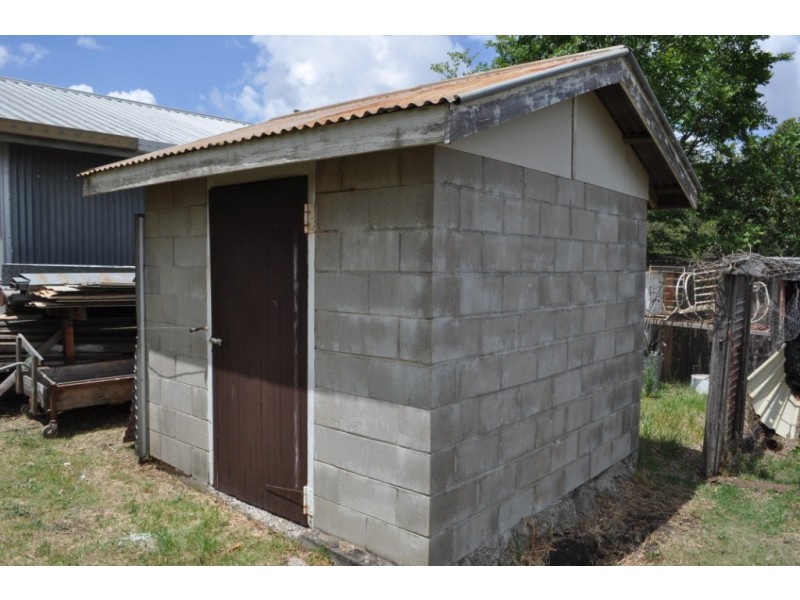 1 Greenwattle Street, Cranley QLD 4350