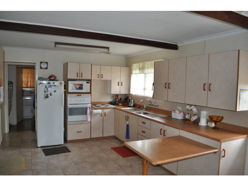 1 Greenwattle Street, Cranley QLD 4350