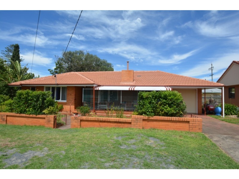 30 Beelbee Street, Harristown QLD 4350