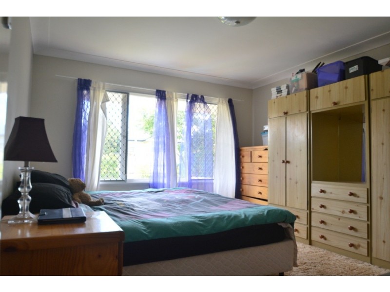 30 Beelbee Street, Harristown QLD 4350