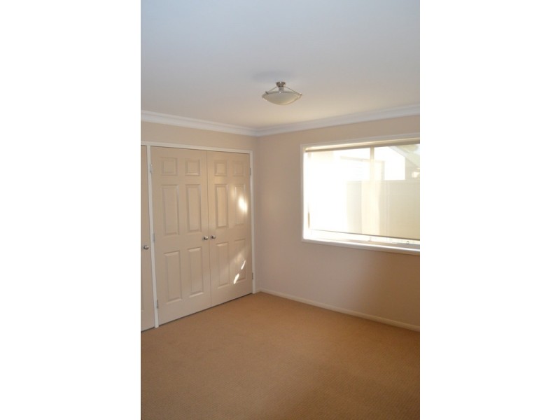 2/24A Payne Street, Wilsonton QLD 4350