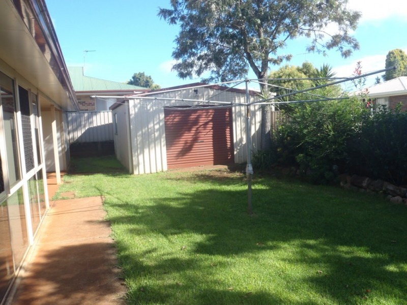 13 Swartz Street, Kearneys Spring QLD 4350