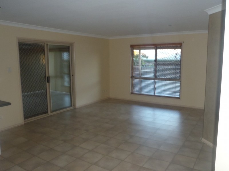 13 Swartz Street, Kearneys Spring QLD 4350