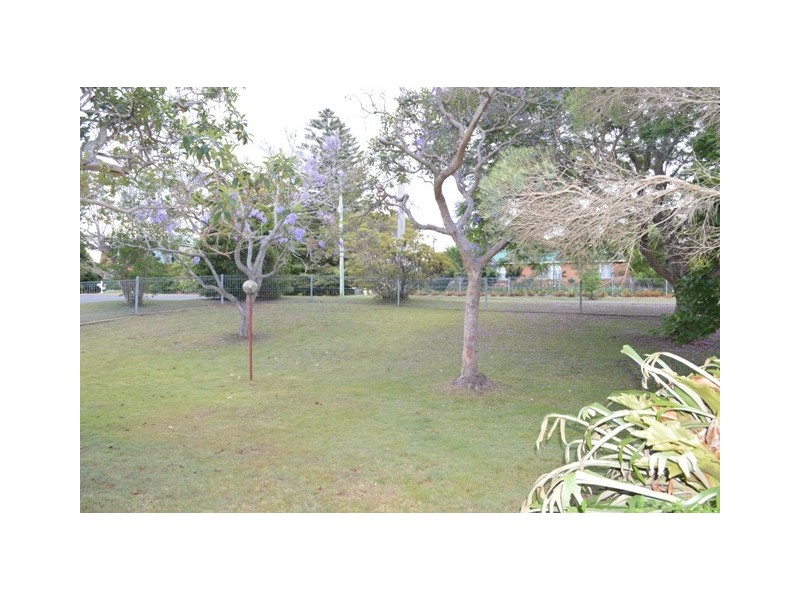 3 Ure Street, Mount Lofty QLD 4350