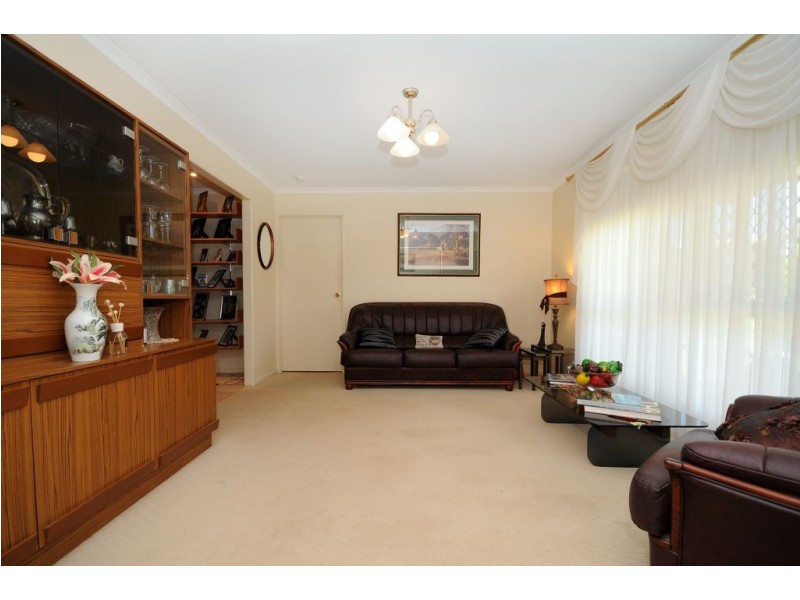 21 Lorraine Crescent, Centenary Heights QLD 4350
