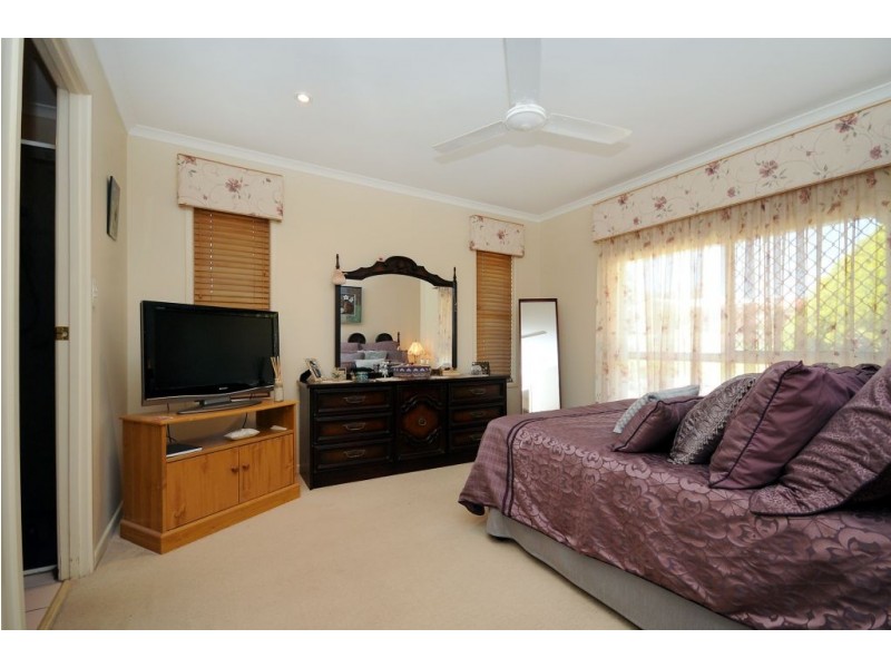 21 Lorraine Crescent, Centenary Heights QLD 4350