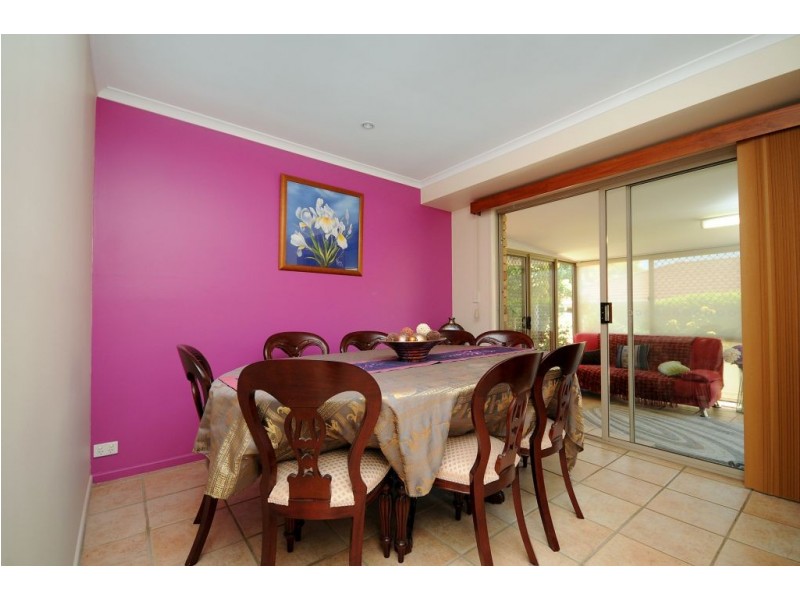 21 Lorraine Crescent, Centenary Heights QLD 4350
