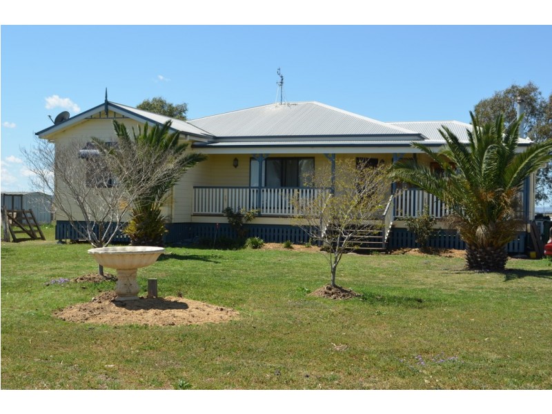 90 Devon Park Road, Oakey QLD 4401