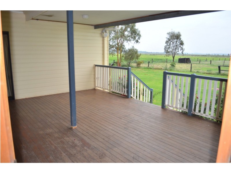 90 Devon Park Road, Oakey QLD 4401