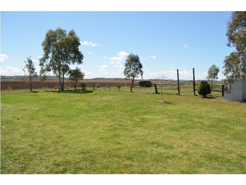 90 Devon Park Road, Oakey QLD 4401