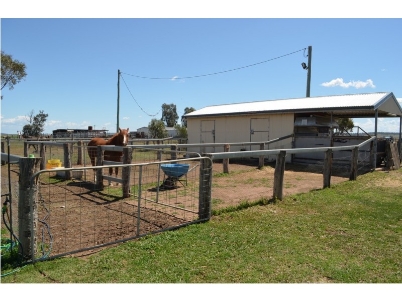 90 Devon Park Road, Oakey QLD 4401