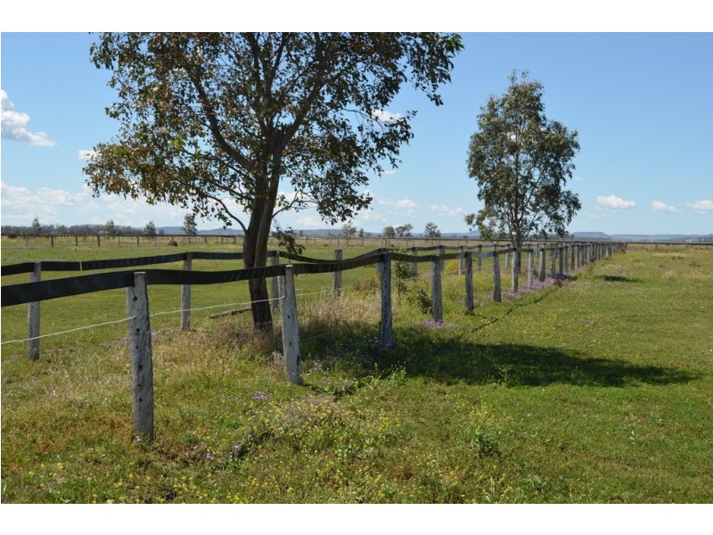 90 Devon Park Road, Oakey QLD 4401