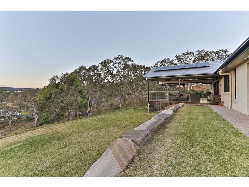 12 Claudia Court, Top Camp QLD 4350