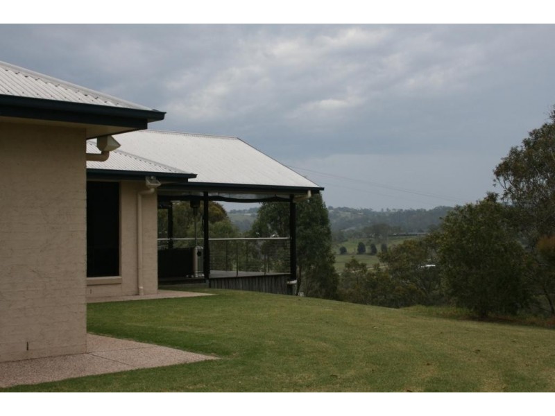12 Claudia Court, Top Camp QLD 4350