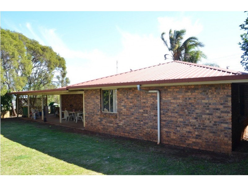 34 Banksia Street, Newtown QLD 4350