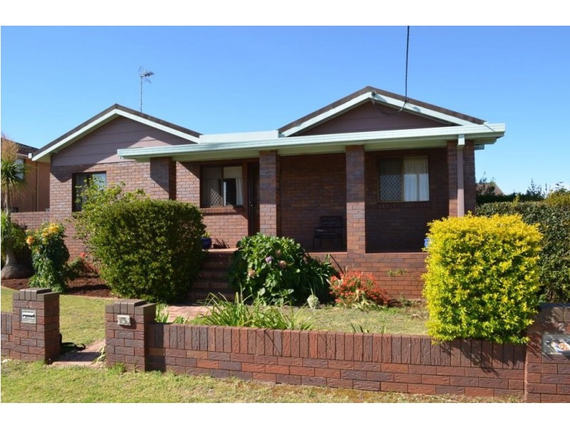 269 North Street, Wilsonton Heights QLD 4350