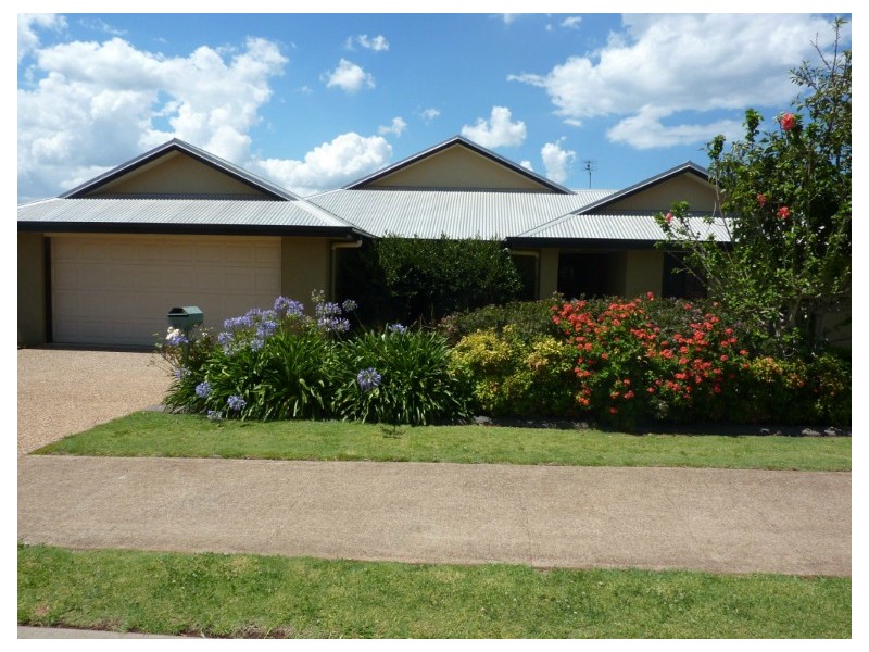 50 Wood Drive, Middle Ridge QLD 4350