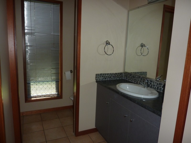 50 Wood Drive, Middle Ridge QLD 4350