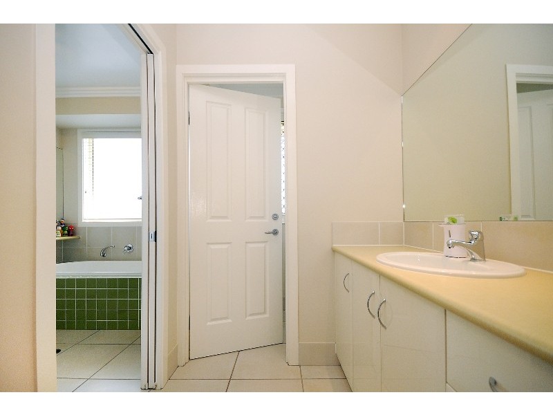 8 Pelican Drive, Rangeville QLD 4350