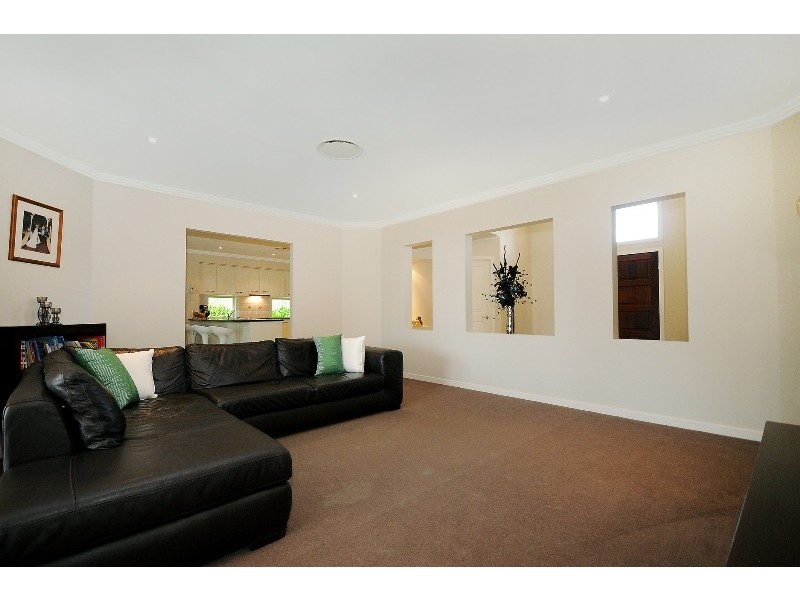 8 Pelican Drive, Rangeville QLD 4350