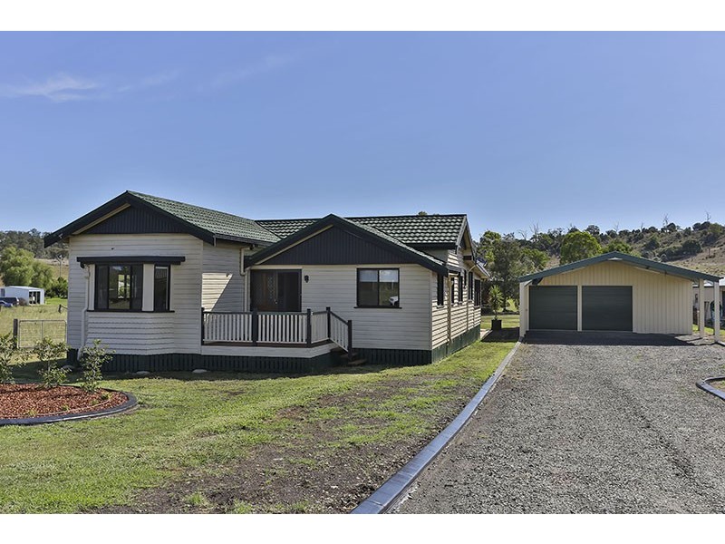 56 Phipps Drive, Meringandan West QLD 4352