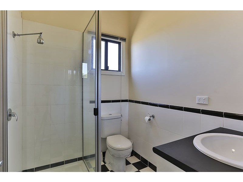 56 Phipps Drive, Meringandan West QLD 4352