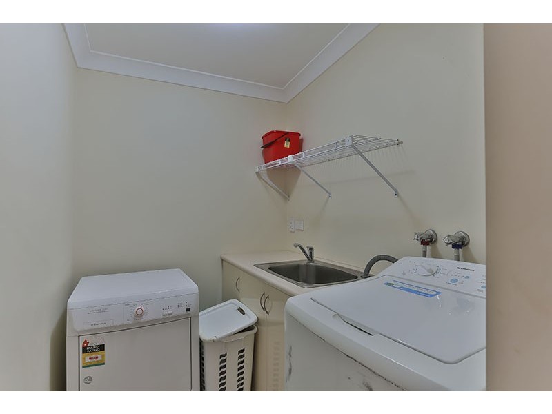 56 Phipps Drive, Meringandan West QLD 4352
