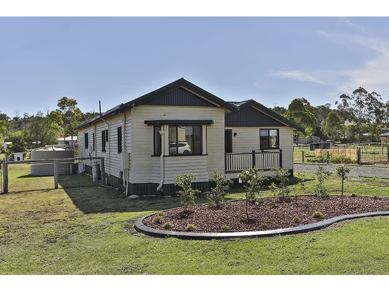 56 Phipps Drive, Meringandan West QLD 4352