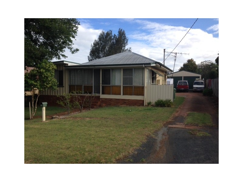 12 Sheehan Street, South Toowoomba QLD 4350