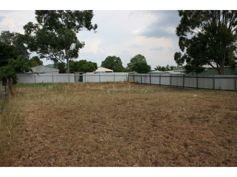 13 Frizzell Street, Southbrook QLD 4363