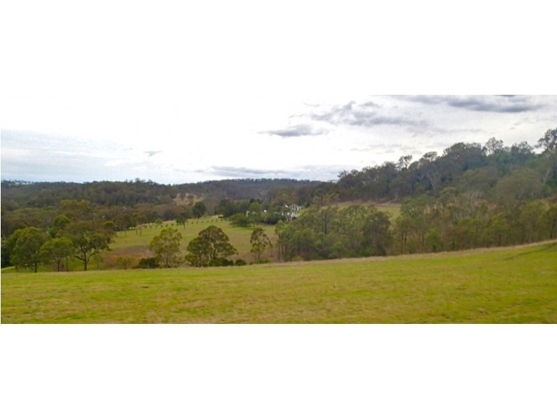 214 Meynink Road, Hodgson Vale QLD 4352