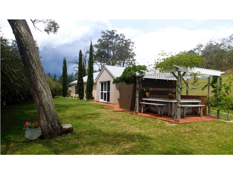 214 Meynink Road, Hodgson Vale QLD 4352